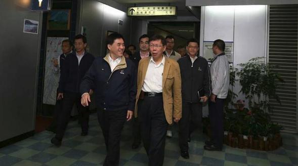 翟本喬給大家關於未來面對柯P的建議