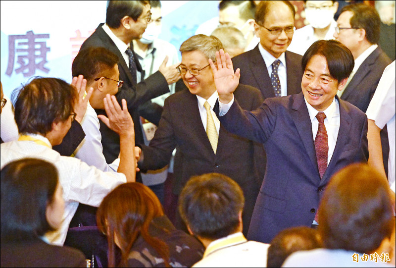 民進黨四線作戰 侯柯「綁著打」