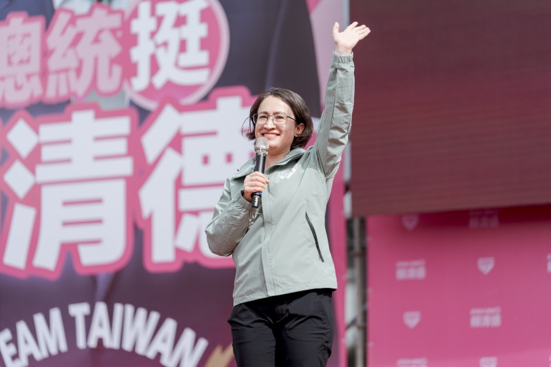 「戰貓」蕭美琴「關懷台灣民主」的幼時身影 